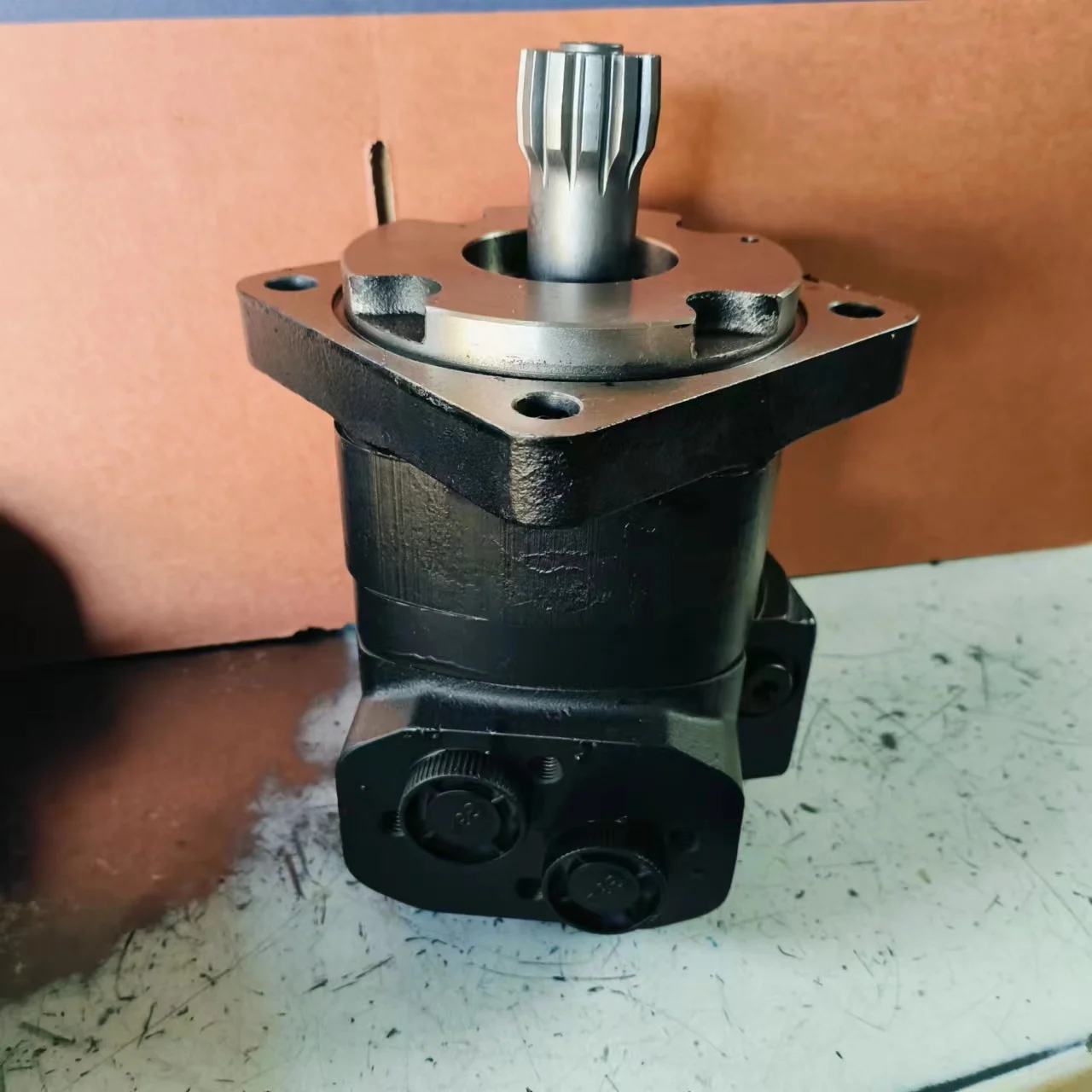 Char-Lynn 162-1307-004 162-1310-004 185-0101-002 185 162 Skid Steer Loader Hydraulic Drive Travel Motor Fits Bobcat 540/543