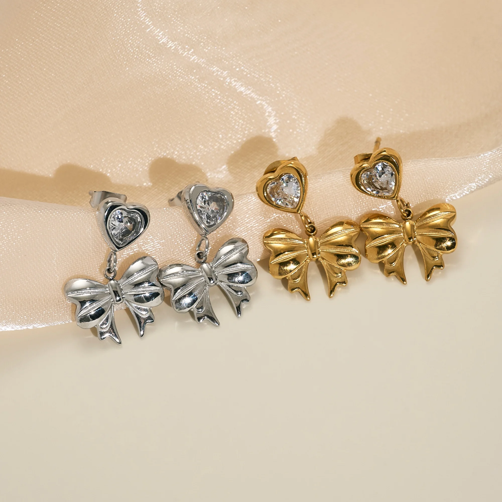 Dazan New HOT 18k Gold Plated Hypoallergenic Stainless Steel Cute Korean Love Heart Bow Clear Zircon Pendant Young Earrings