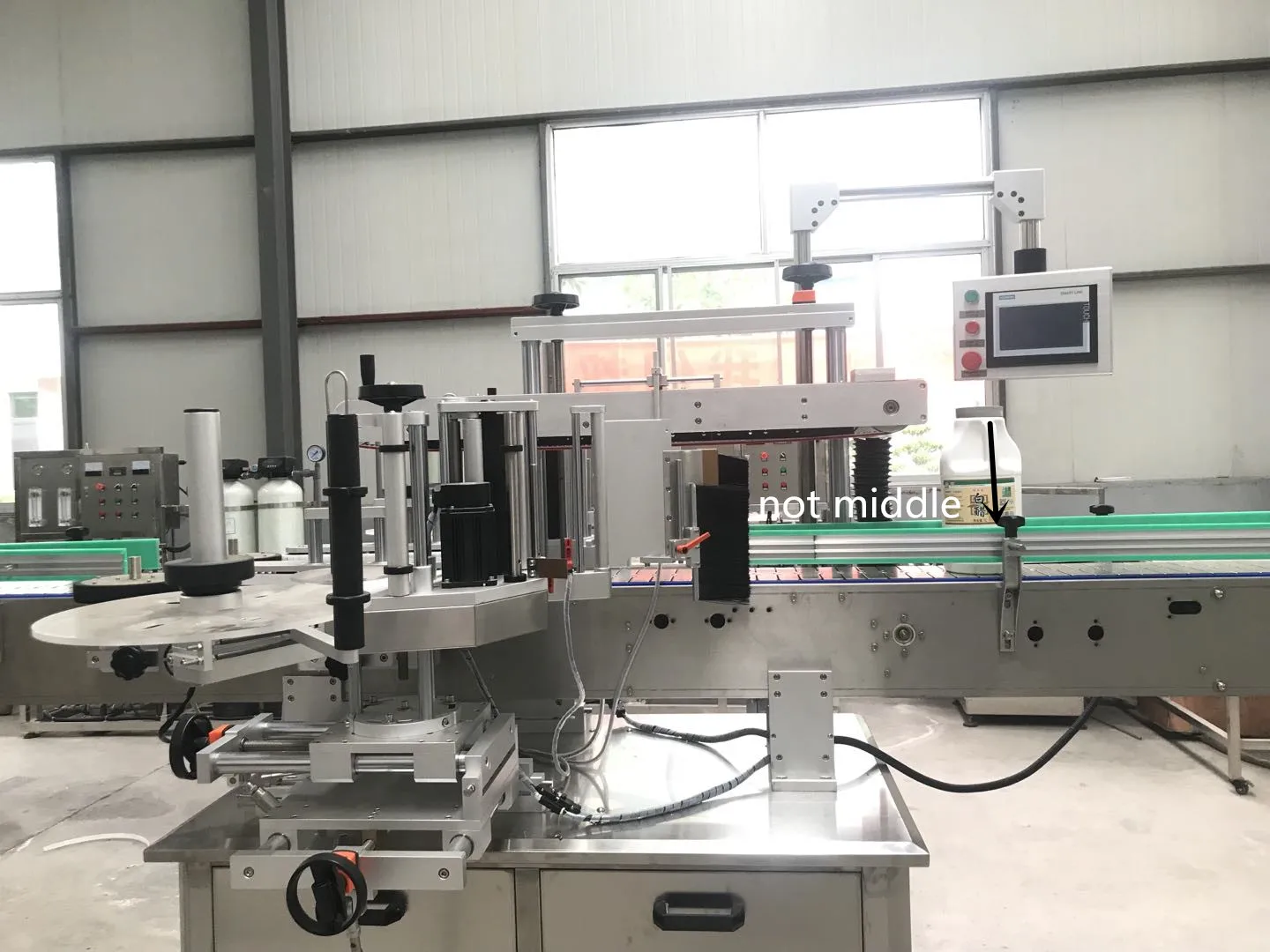 Automatic Servo Piston Liquid Pet Glass Bottle Monobloc Salad Olive Soybean Sunflower Edible Oil filling and packing machine