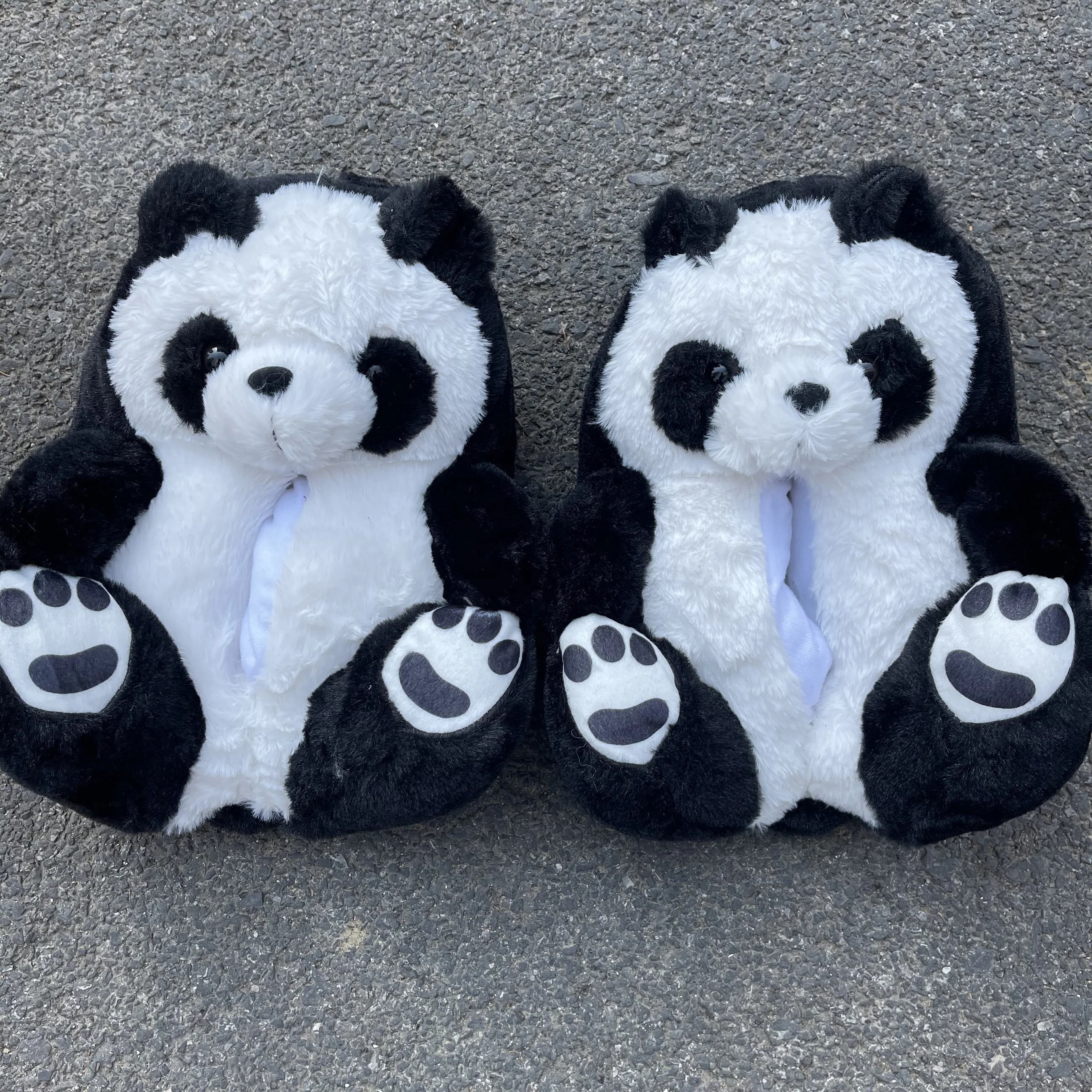 
Fluffy Warm Teddy Bear Plush Animal House Slippers Novelty Animal Shaped Plush Teddy Bear Slippers 
