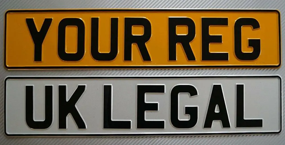 Британские легальные 2 тисненые прессованные автомобильные металлические номерные таблички