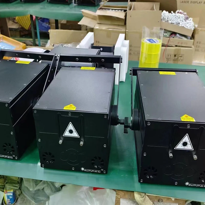 Романтический 10 Вт полноцветный rgb лазер с 600 снегоочиститель для сцены свадебной вечеринки клубный эффект