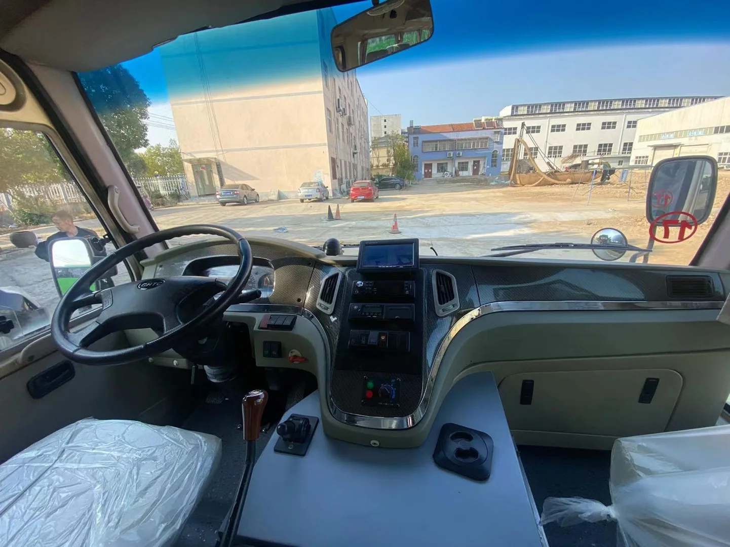 Hot Selling toyota coaster bus 30 seats 4*2  For Sale