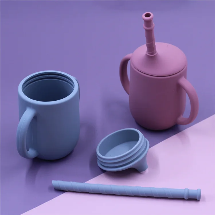 New Design Baby Training Silicone Cup Unbroken Food Grade Safe Silicone Drinking Cup with Straw and Lid