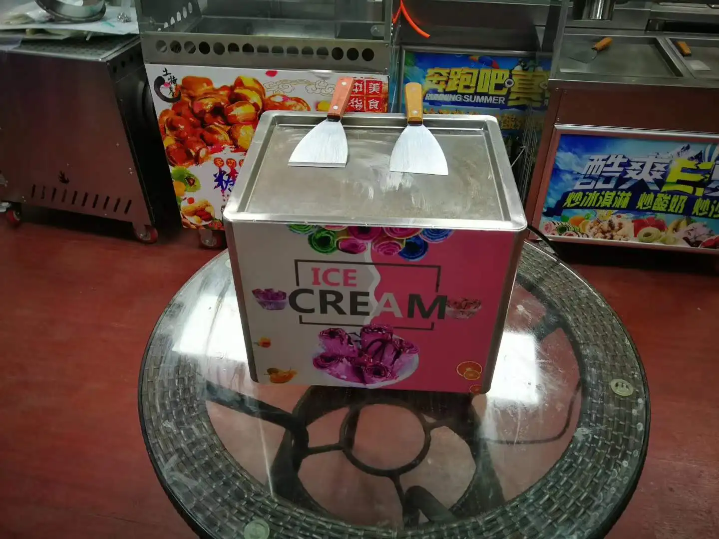 High Quality Table Top Mini Pan Fry Fried Ice Cream Roll Making Machine