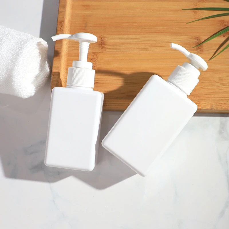 110ml Hotel Travel White Lotion Pump Plastic Manufacturer PETG Bottle