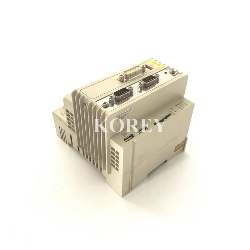 LENZE 3200C модуль контроллера E32GAC10000C4G9XXX-02S13414000 используется в хорошем состоянии
