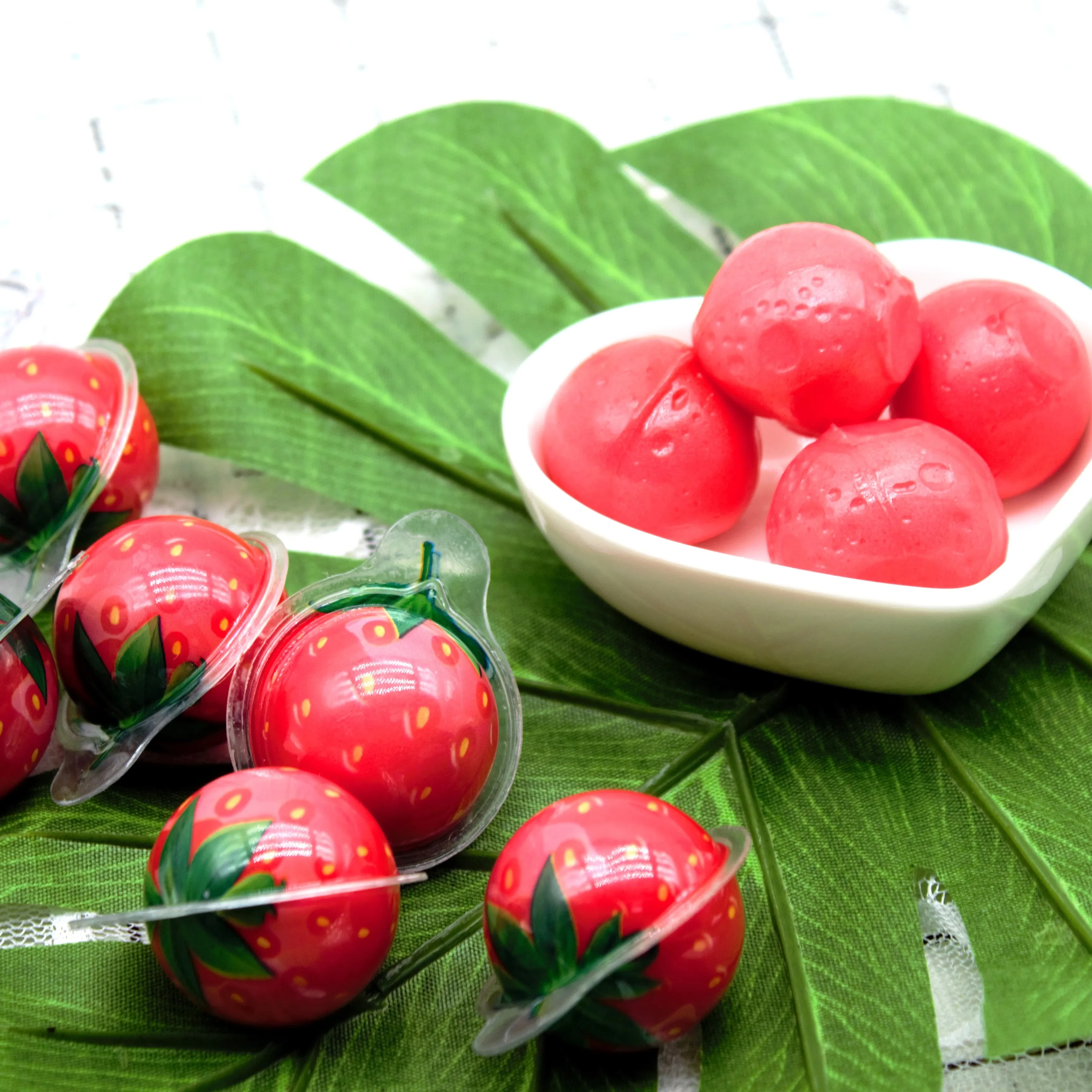 Factory Wholesale Strawberry Flavor jam filled  gummy candy