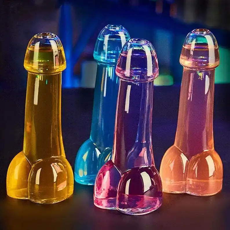 Clear Dildo design drinking shot glass cup for bar and pub glass fruit juice cold drinking cup Male Penile Glass Wine Cup