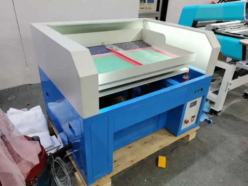Automatic brush shaking 1 colours rhinestone machine Stone transfer sheet machine