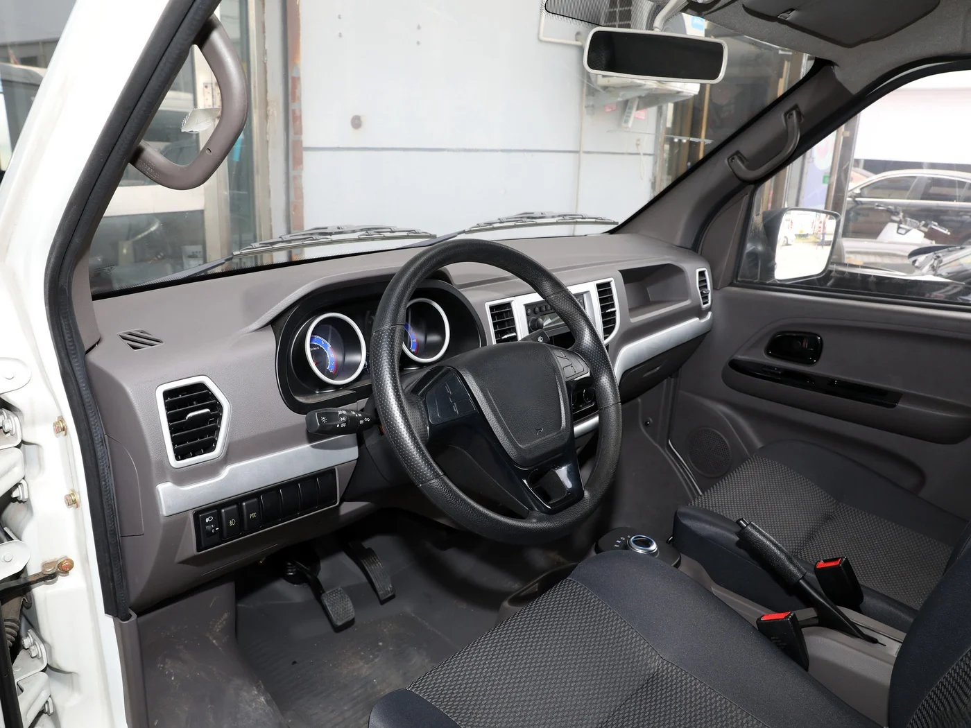 Sumec KAMA Professional Cheaper price passenger mini van Cars 11 Seats of good quality