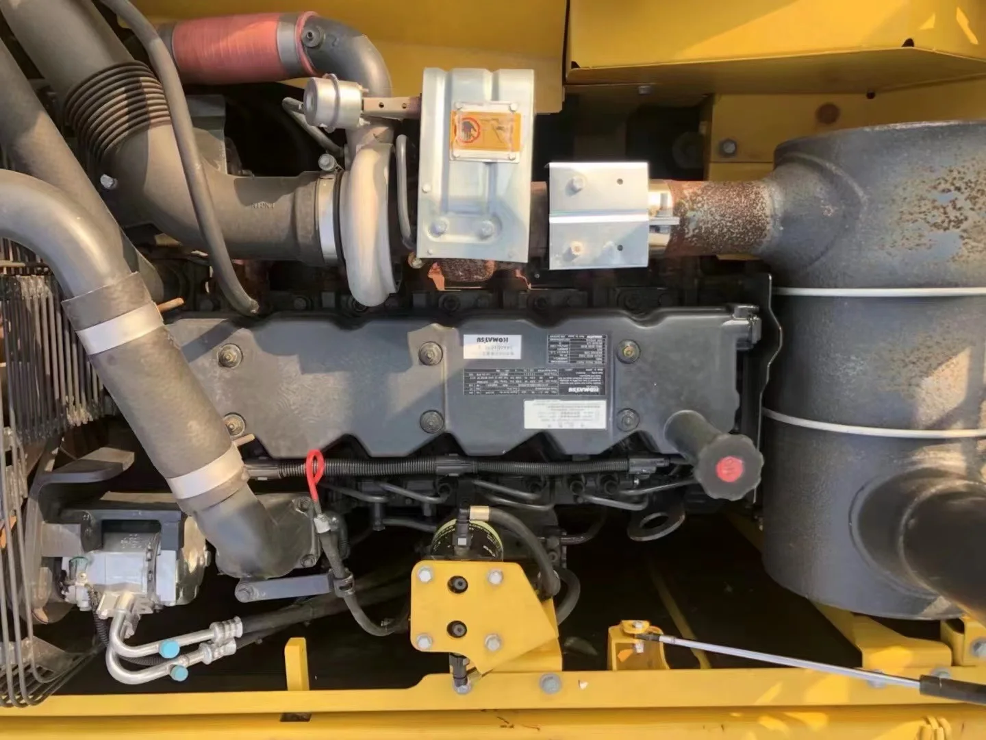 Panic Buying Best Selling Well-Maintained Used  Komatsu 24 tons PC240 Crawler Excavator For Construction.