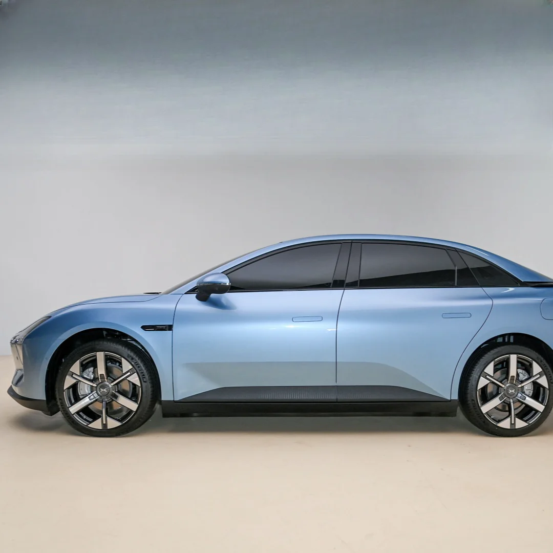 Новые модели XPENG MONA M03 спортивный седан подержанные автомобили для продажи автомобиль LHD