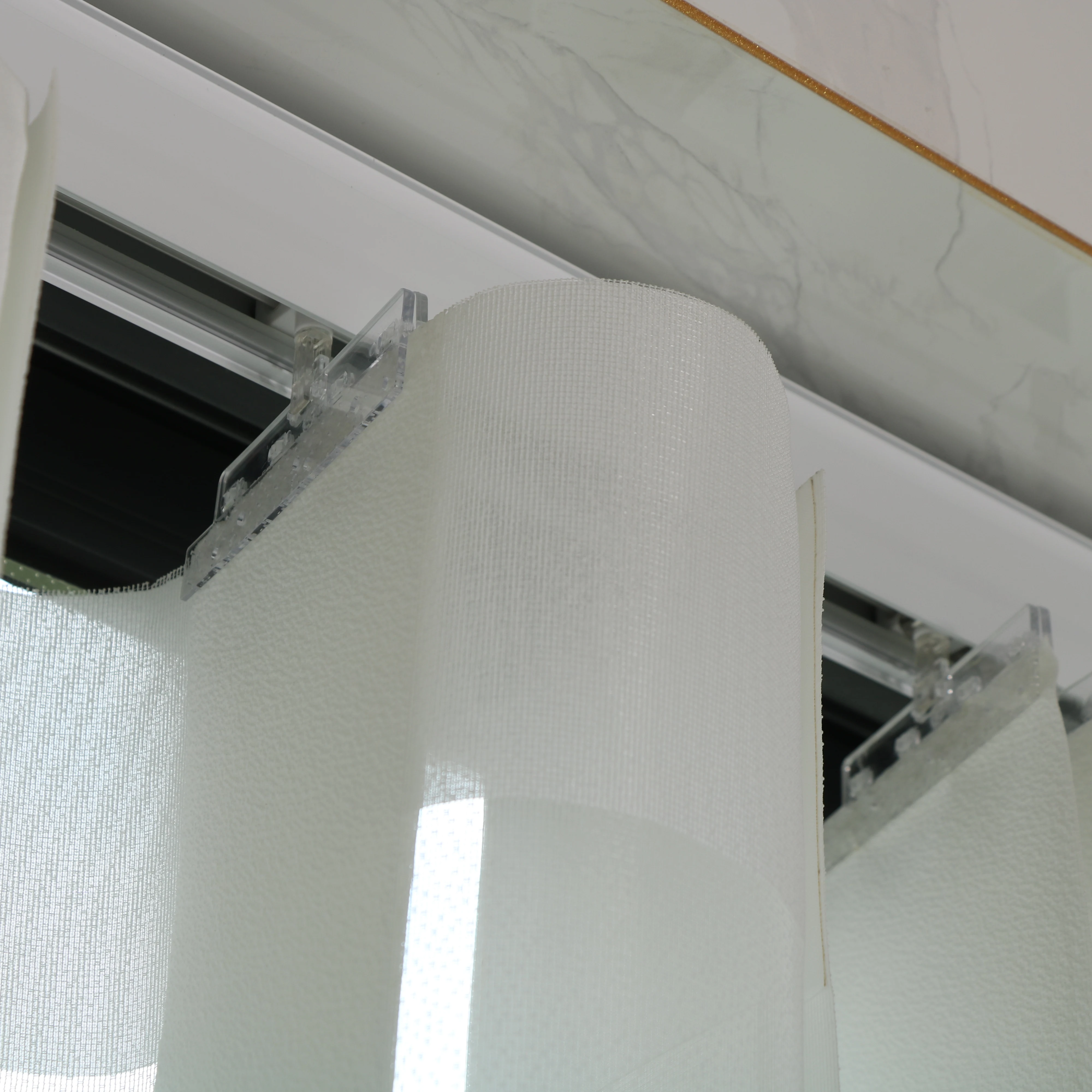 Factory Directly Sale Hanas Blinds Vertical Sheer Blinds Shade Curtain