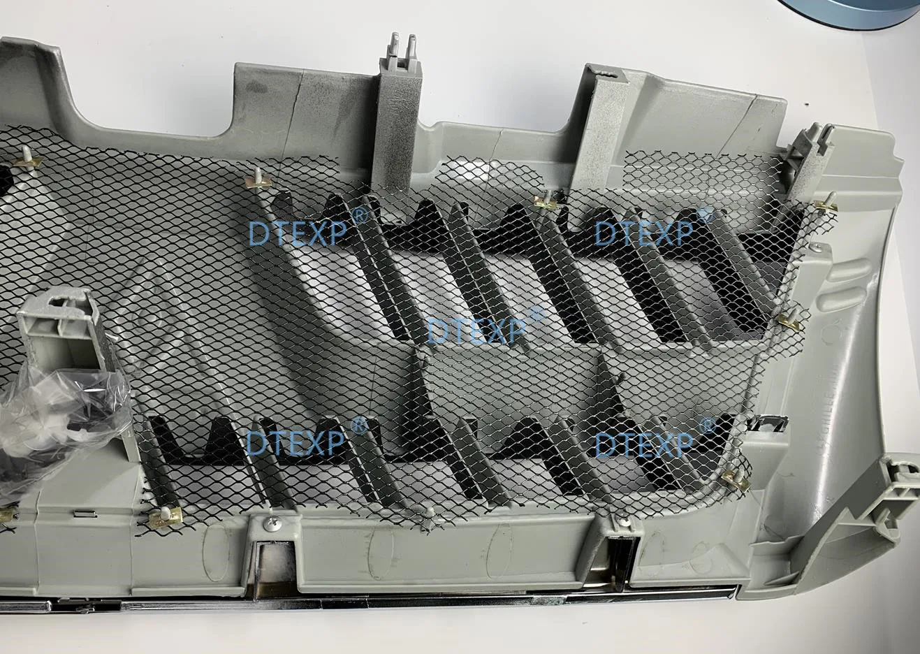 1 шт. Решетка переднего бампера для Pajero V73 V75 V77 бампер сетка Montero 2003-2006 с росписью белый или серебристый