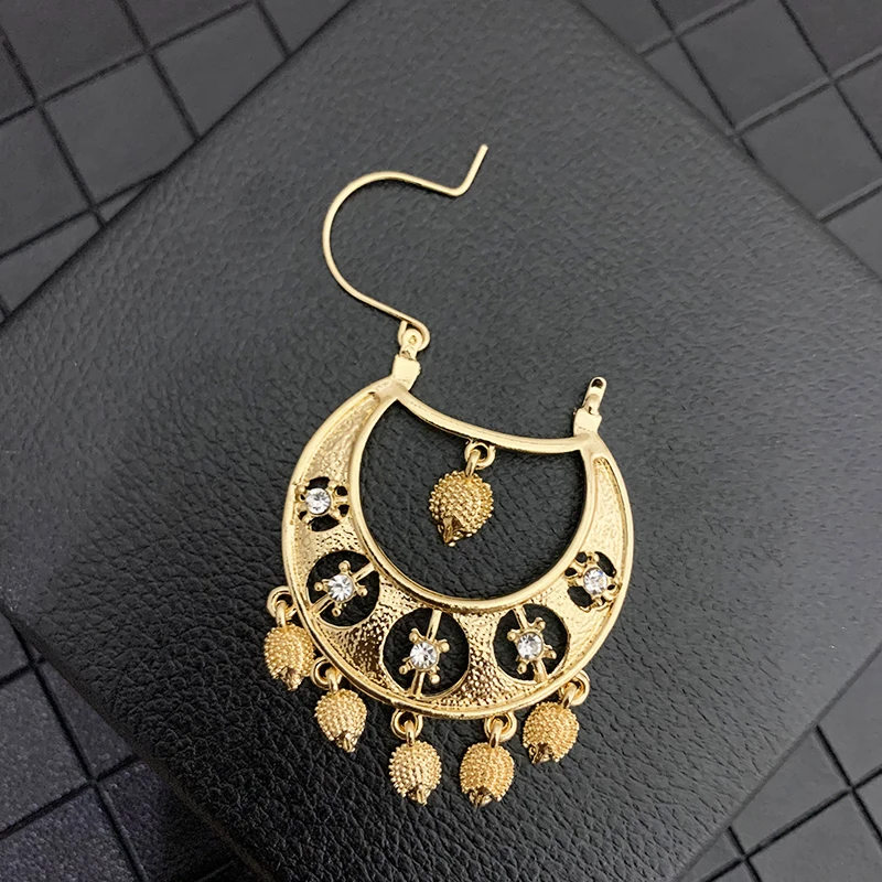 Fashion Golden Drop Earrings for Women Fashion Hedgehog Shape Banquet Jewelry French Hook Dangle Earring Drop Gifts