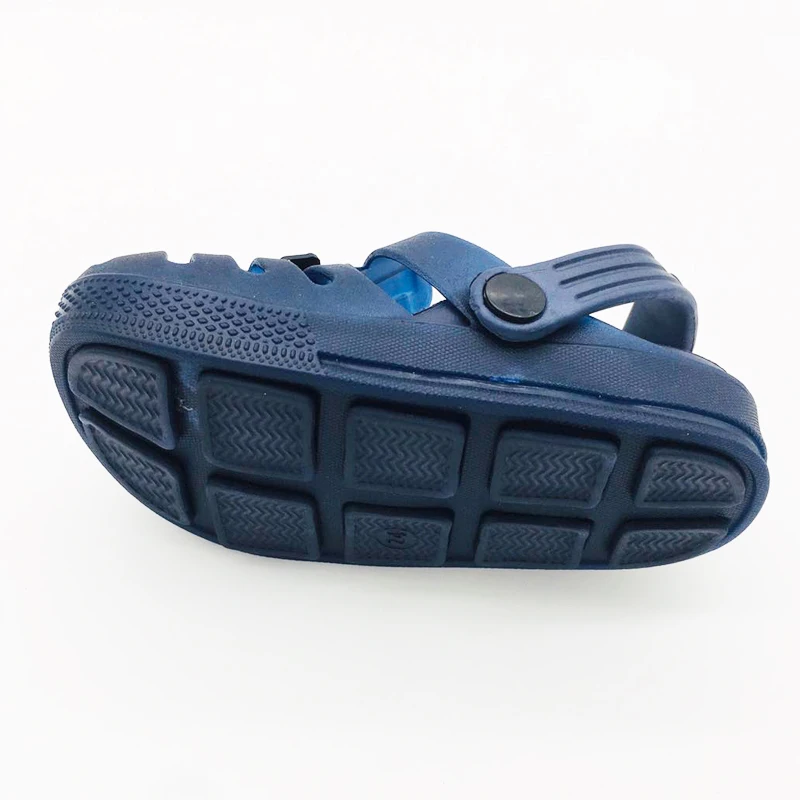 Wholesale cheap soft kids EVA clogs children garden shoes outdoor casual plastic sandals slide slippers for boys and girls