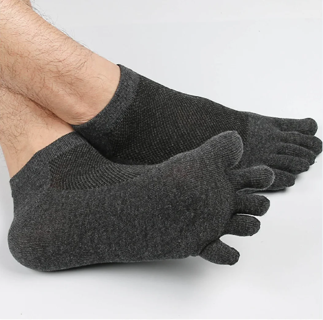 Free sample Comfortable Cotton Mens Crew Sports Five Fingers Toe Socks 5 Fingers
