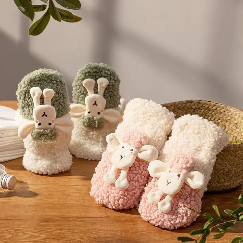 Новые перчатки без пальцев из овечьей шерсти для женщин и девушек, зимние варежки с милыми мультяшными овечьими куклами, повседневные уличные плотные теплые перчатки, подарки