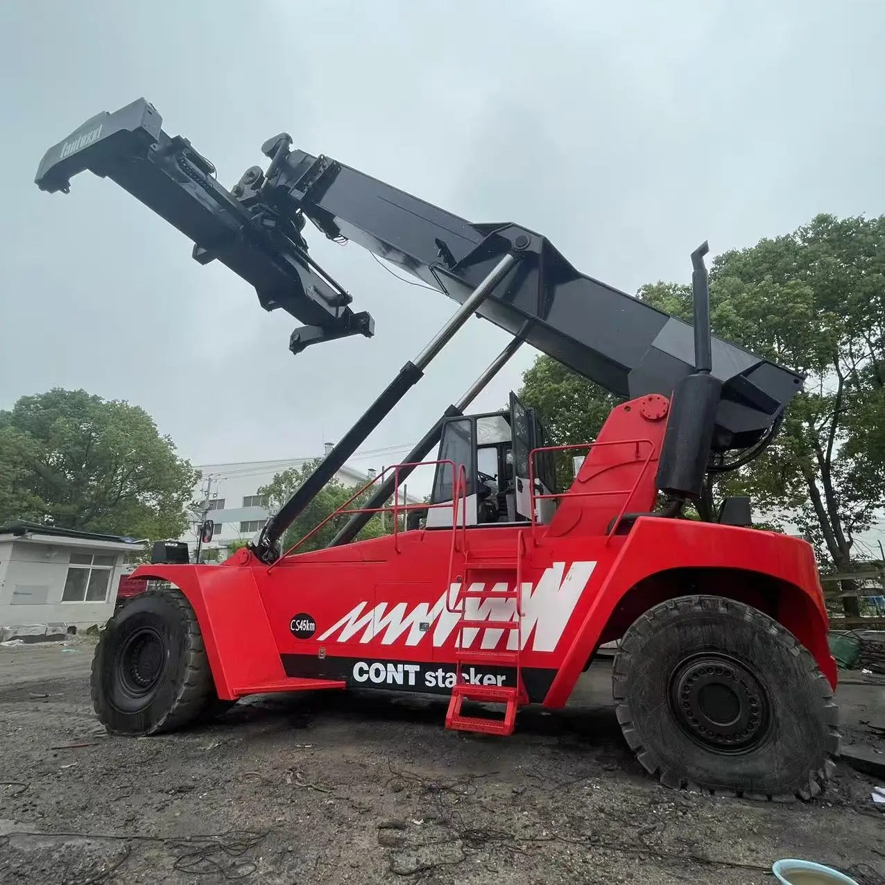 cheap used Fantuzzi CS45KM reach stacker kalmar terex container stacker for container handling in good condition