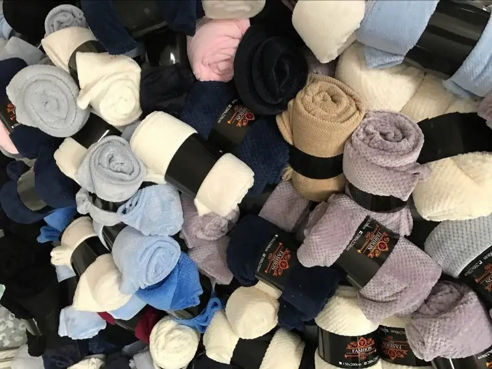 Wholesale China Blankets 100% Polyester Stock Bblanket Coral Fleece Blanket Made In China