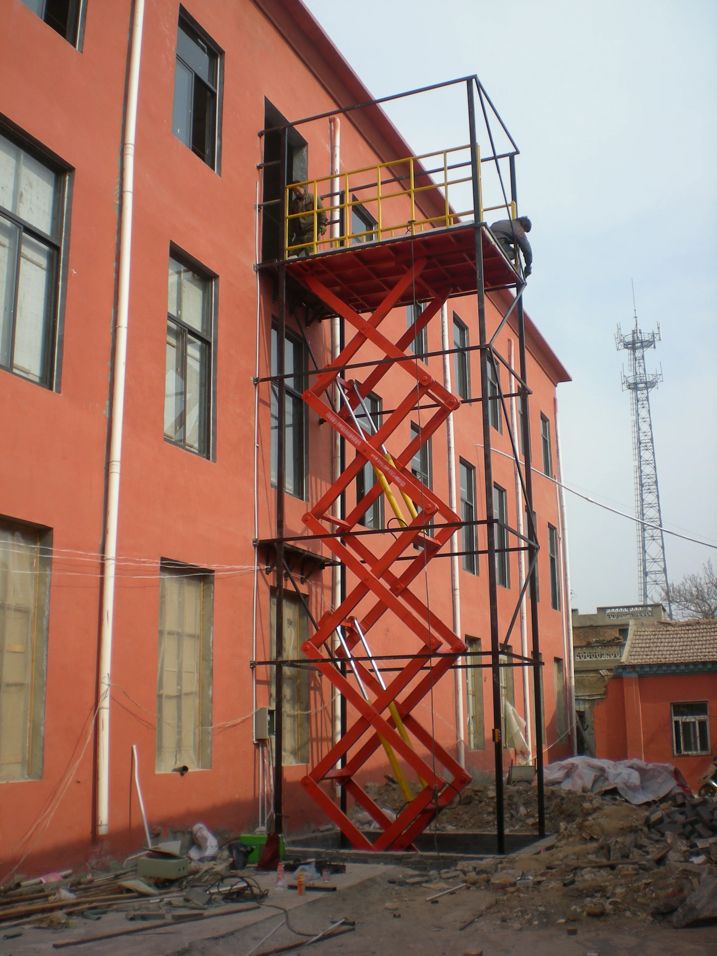 Zhongxiang Lift Machine Self Propel Scissor Lift Geni