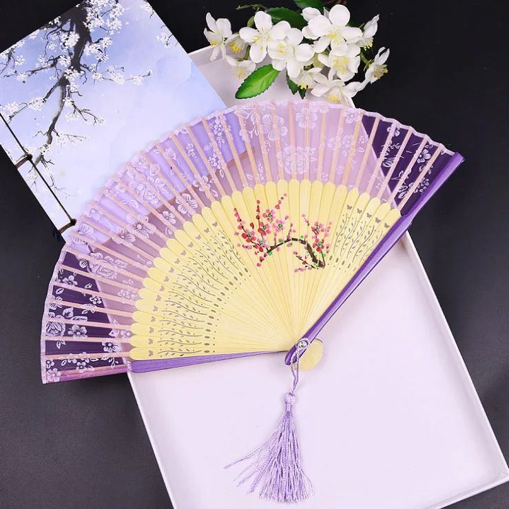 Нежный китайский стиль лакированный край Шелковый веер ручной работы веер Внешняя торговля оптовая продажа ручная роспись женский складной веер