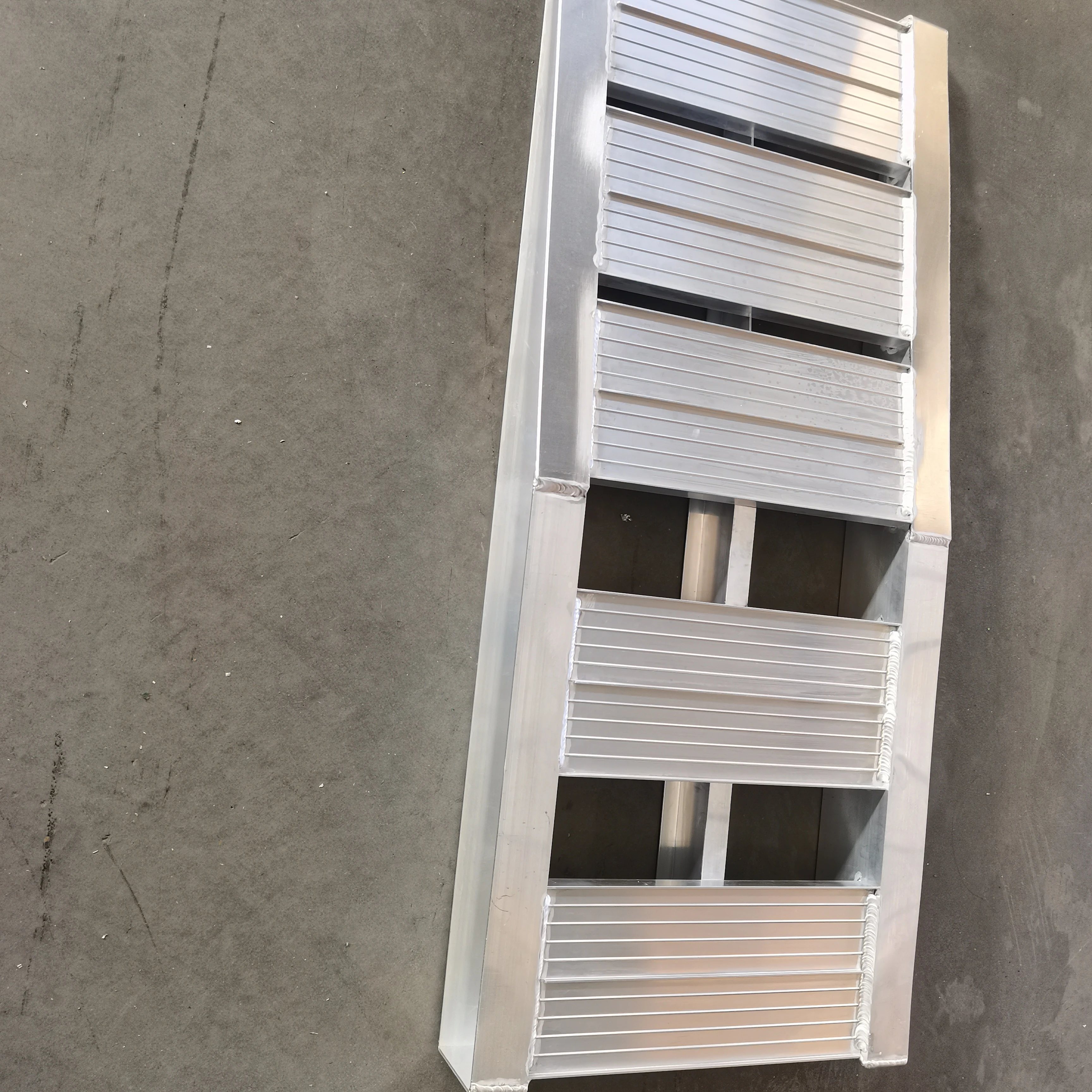 aluminium loading ramp for trailers