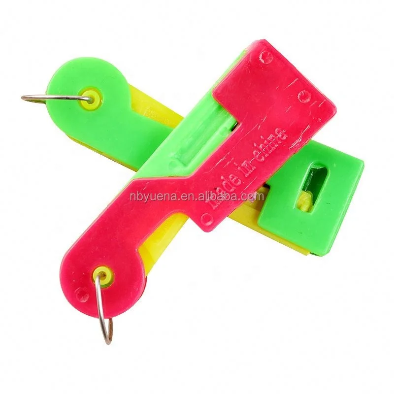 ANA mom Automatic Needle Threader And Gold Thimble In Blister Card