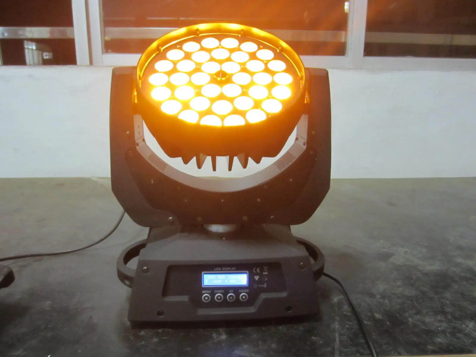  36 светодиодов movinghead light с зумом 4in 1/6in1disco заводская цена