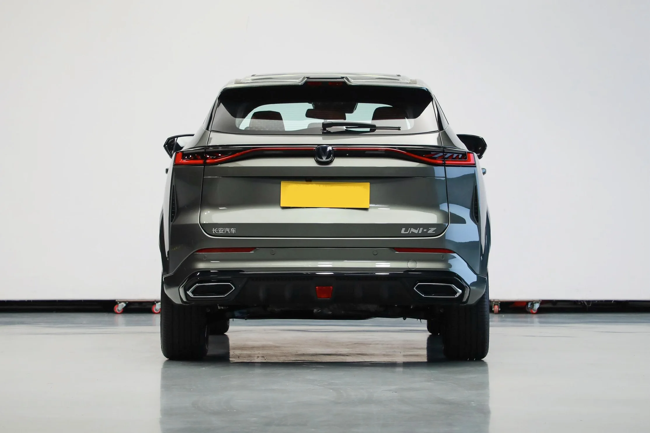 2024 Changan UNI-Z синий кит Smart iDD 125 км подключаемый Гибридный внедорожник отличное качество Новый энергетический автомобиль