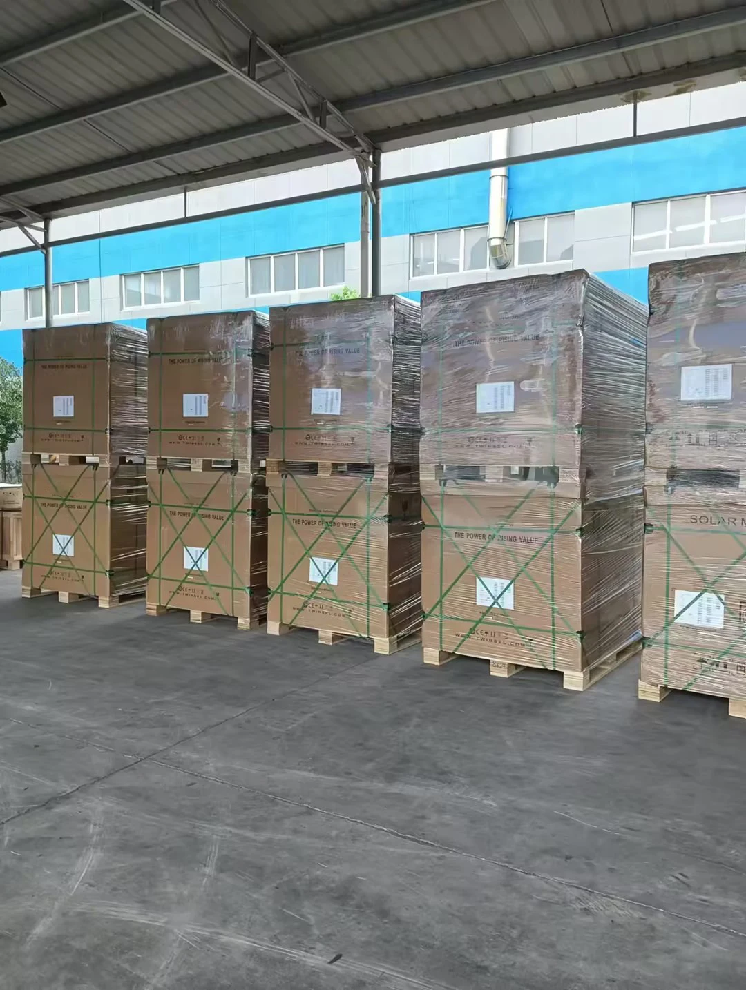 GK Heterojunction Hyper-Ion Series Bifacial Solar Panels 680W-705W High Performance Easy Installation Optoelectronic PERC 550W