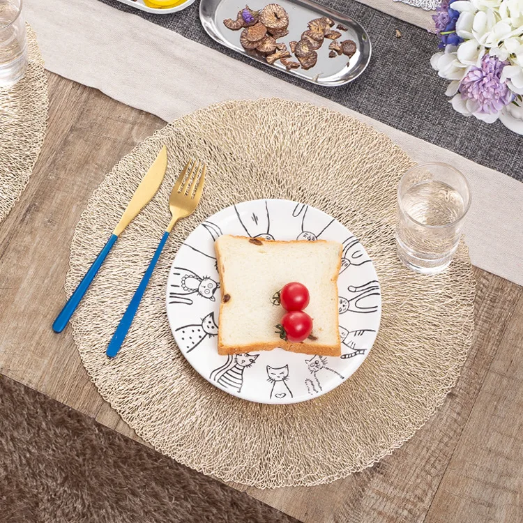 Round Pressed Vinyl Hollow Out Vinyl Dining Table Mats Non-Slip Heat Resistant Metallic Platemats Christmas Dinner Holiday Party