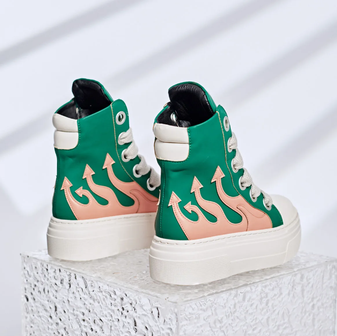 New Arrivals PU Shoes Luxury Trainers Ankle Lace Up Women Sneakers High Top Platform Streetwear Flats Black Sneakers Boots