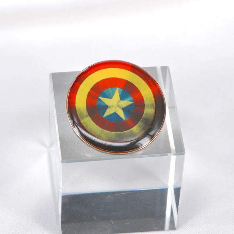 Photo Printing Universe Collectible Captain Avenger Witch Marvel Pins with Dome Epoxy