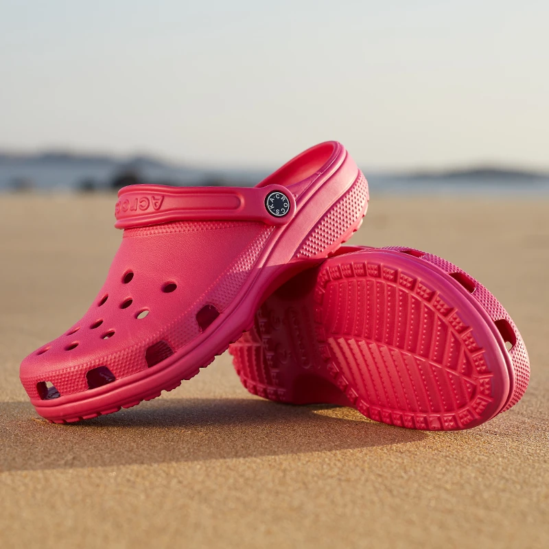 
Wholesale Croc shoes Unisex Classic Beach Clog Shoes for sale High quantity croc shoes for lady and men 