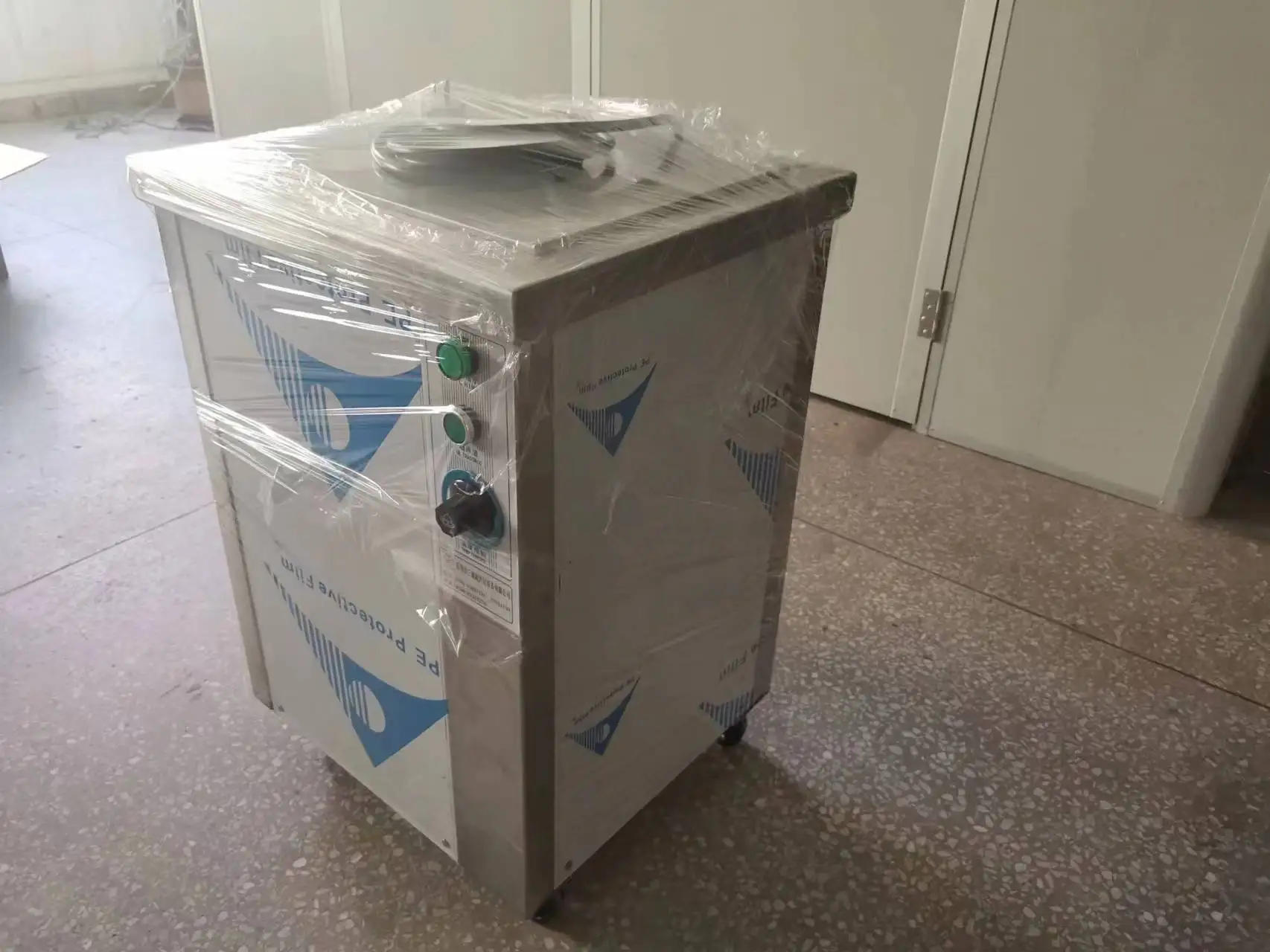 Промышленный Ультразвуковой очиститель 60 л
