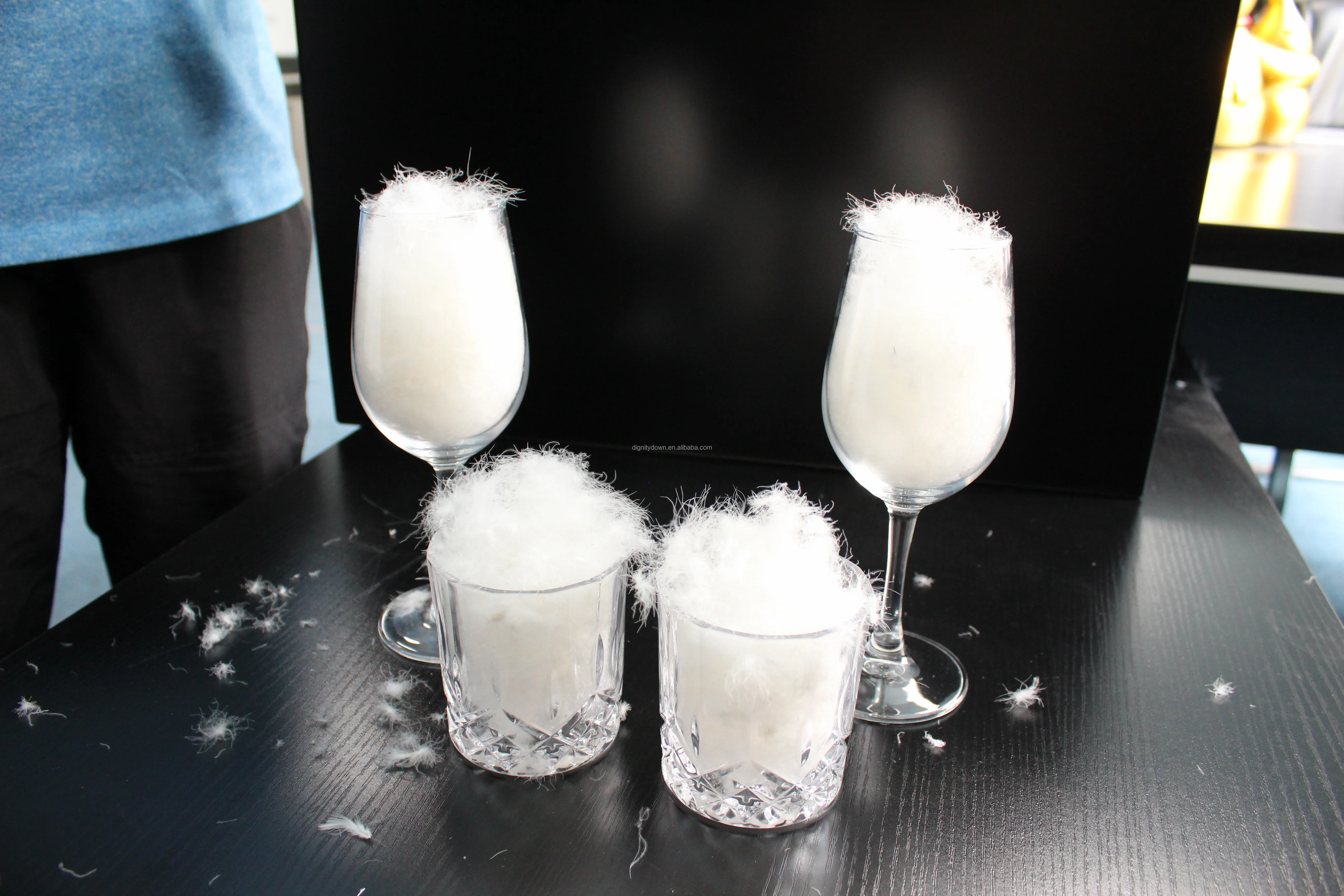 Wholesale Good Price High Filling Power White Goose Down  Pillow inserts Feather Down Washed Goose Down