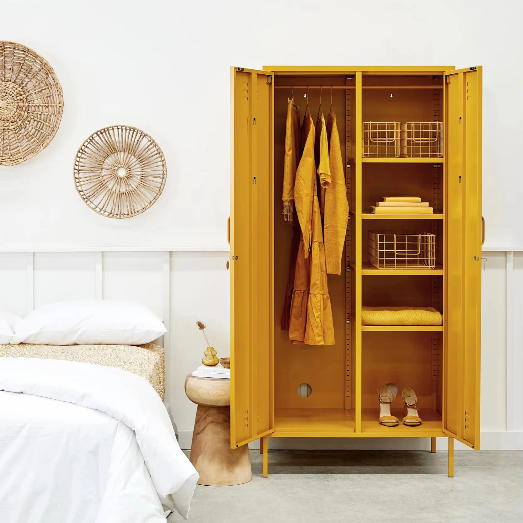 Luxurious Babies Cupboard Wardrobe Bedroom Steel Wardrobe Hanger Yellow Clothes Organizer