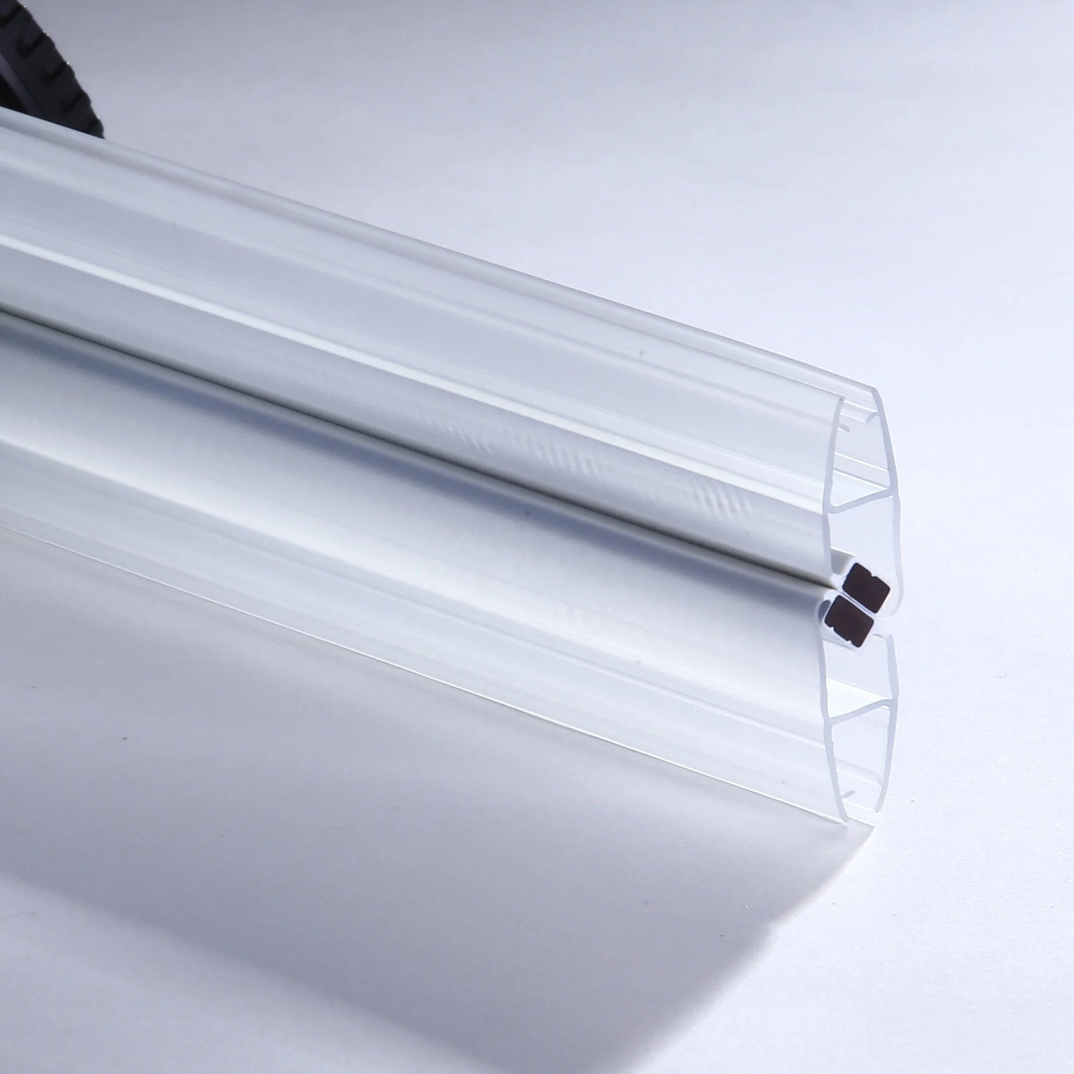 Factory Price Transparent Customizable 90 Degree Door Profile Magnetic Seal Strip Plastic Seals