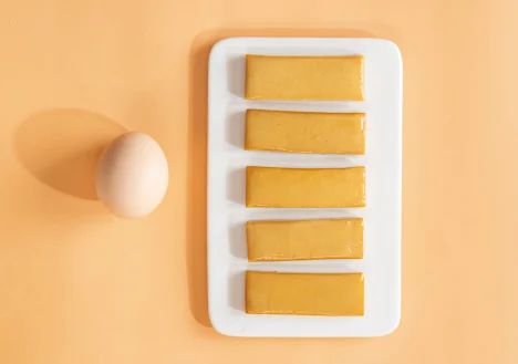 Hot Selling Salted Egg Tofu Delicious Taste Fried Bean Snack Healthy Chinese Egg Curd from Soybeans Packaged in Box