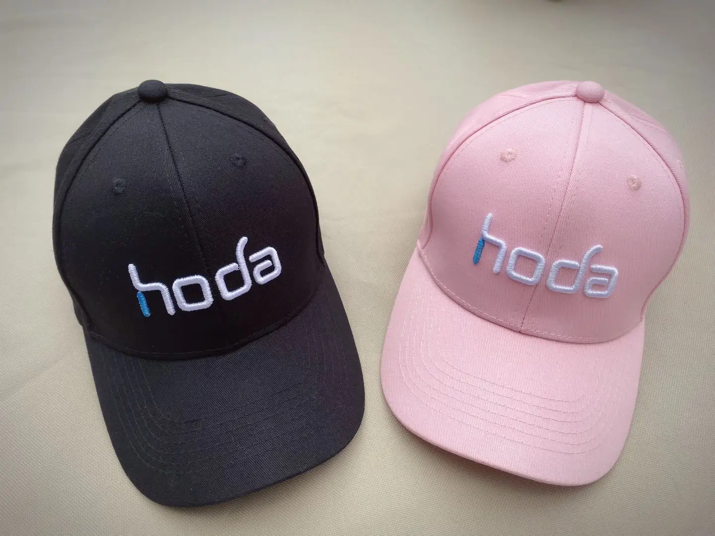 XH225  Handmade  Hat Men and Women 3D  Embroidery Baseball Cap Outdoor Sunscreen Student Hat Couple Summer Sun Caps