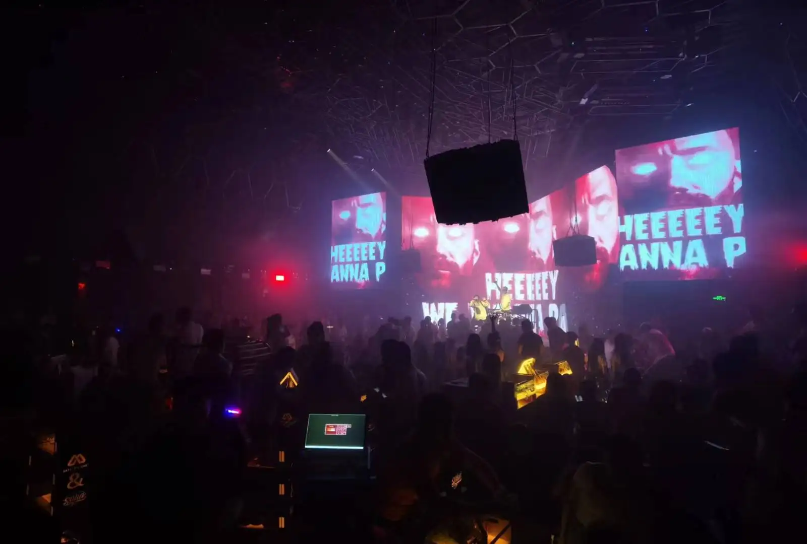 V-PH2 Indoor LED Display Screen  Full Color Advertising LED Video Wall