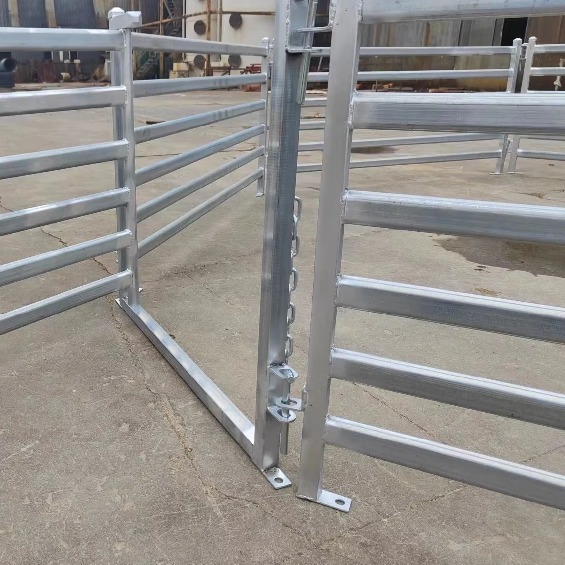 China manufacture high quality hot sale cow farm livestock cattle yard complete galvanized metal cattle yard with gate