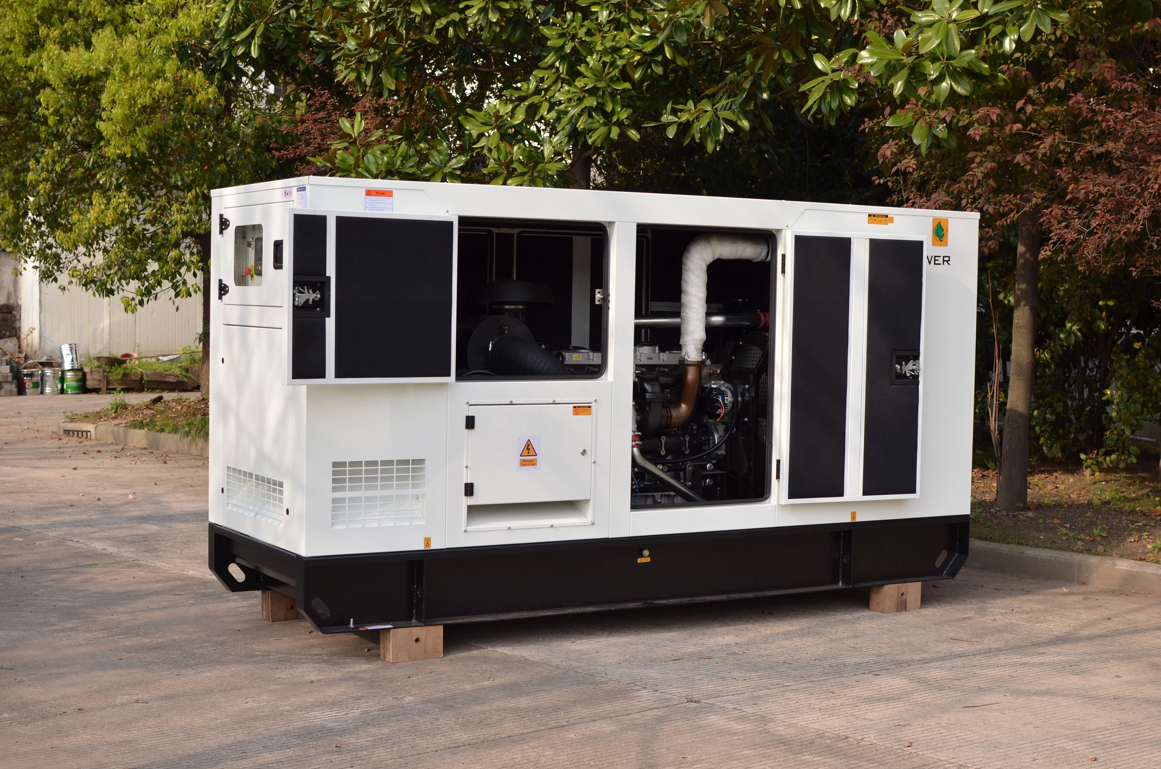 SDEC generator 3phase 50kw pwer by diesel engine SDEC SC4H95D2 silent type