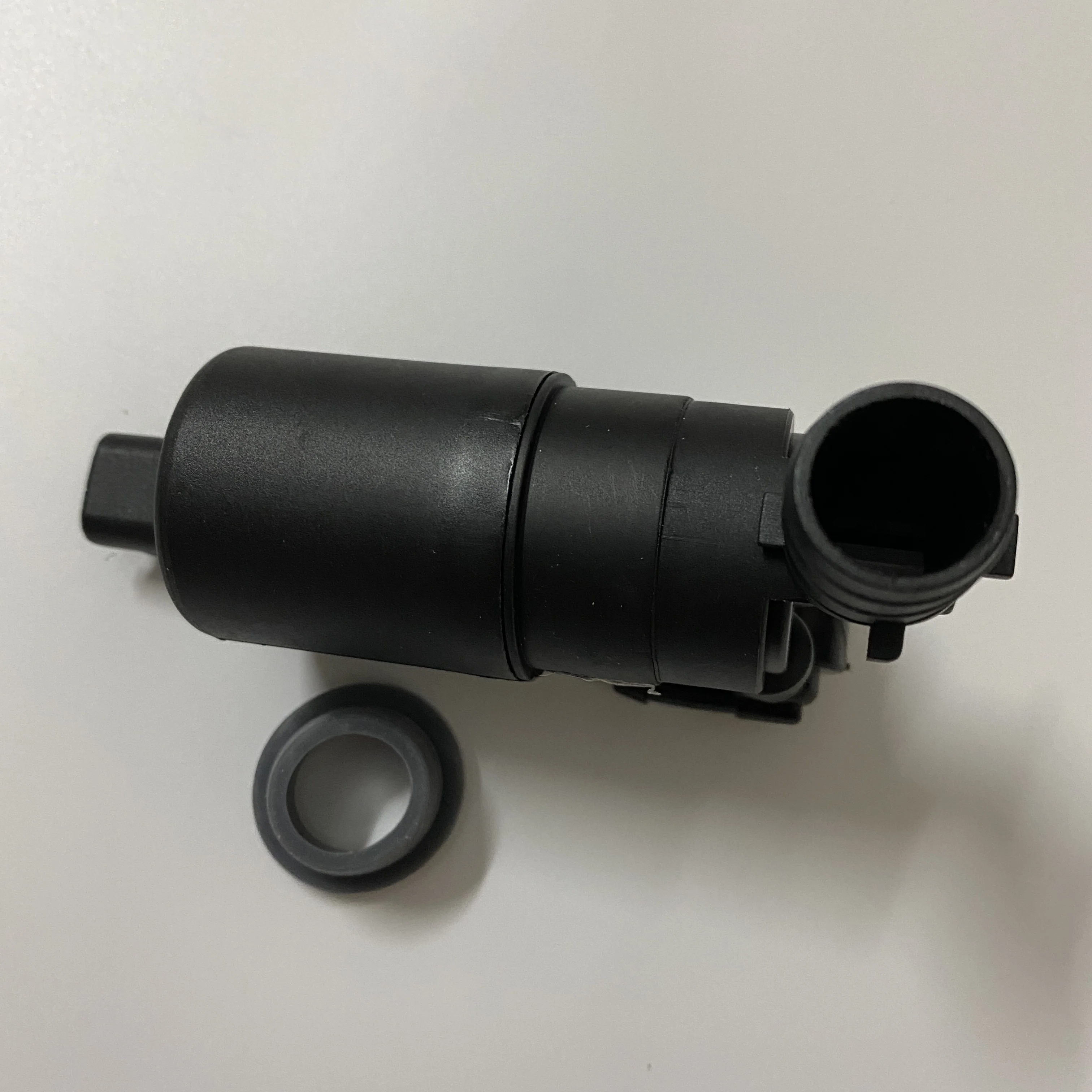 Wholesale Automotive Parts 28920-7S000 for Nissan washer pump