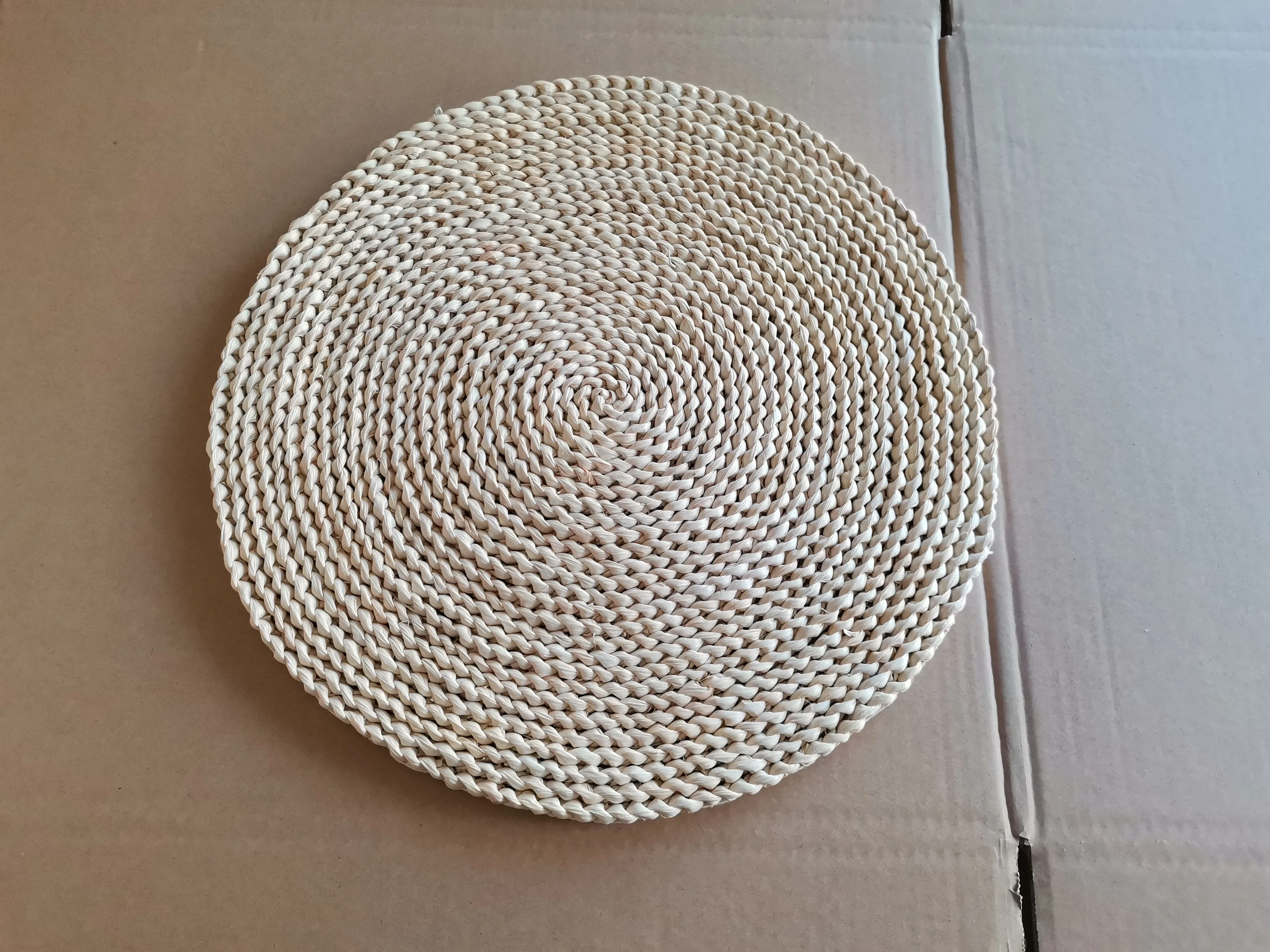 New Arrival Hot Products Indoor Maize Corn Husk Breathable Floor Rug Carpet