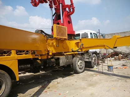 Used good working condition Japan ISUZU 43m good condition Concrete Pump