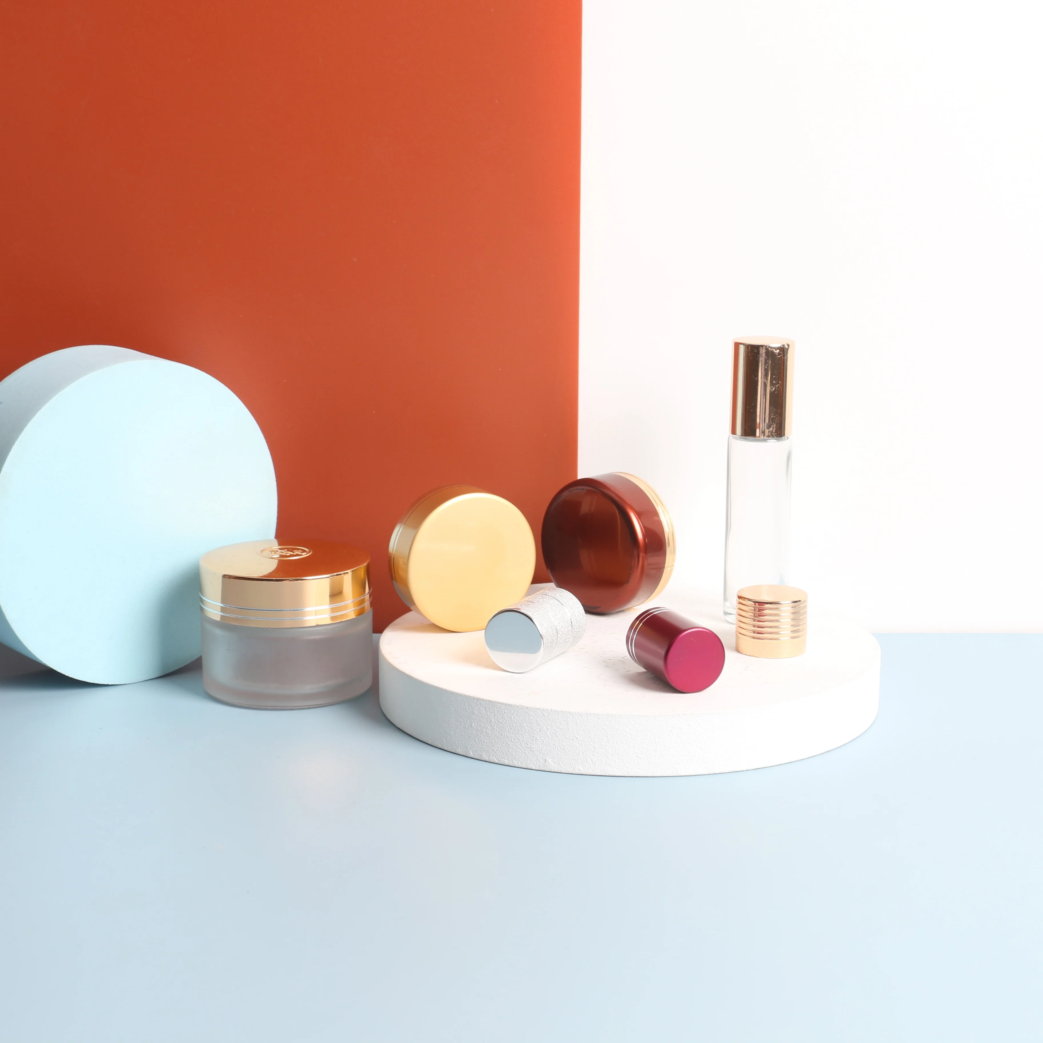 50ml 53mm 28mm 70/400 custom metal golden layer refillable cosmetic aluminum plastic bottle cap