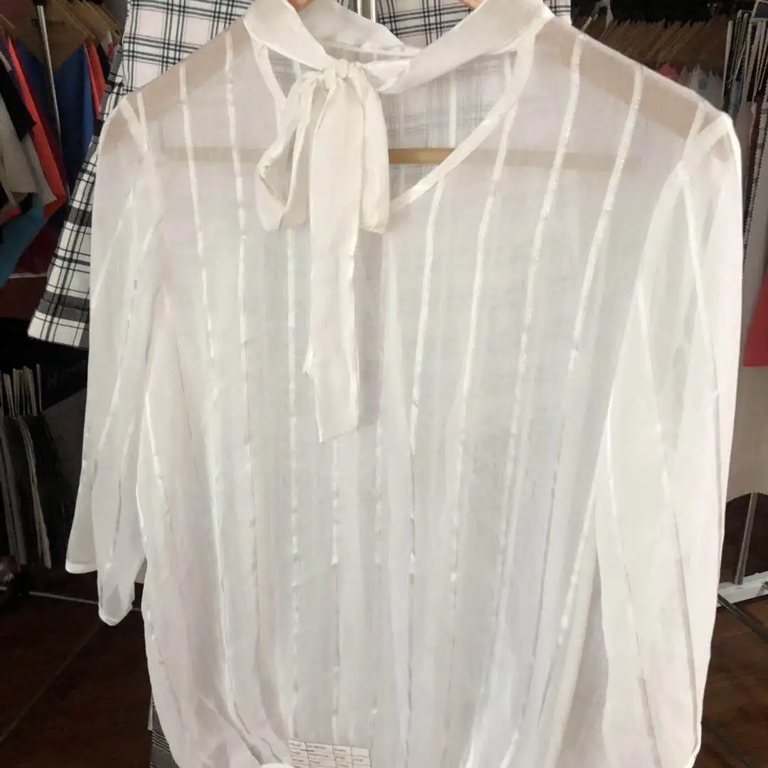 Блестящая полосатая атласная шифоновая ткань с металлическим покрытием из искусственного шелка с люрексом